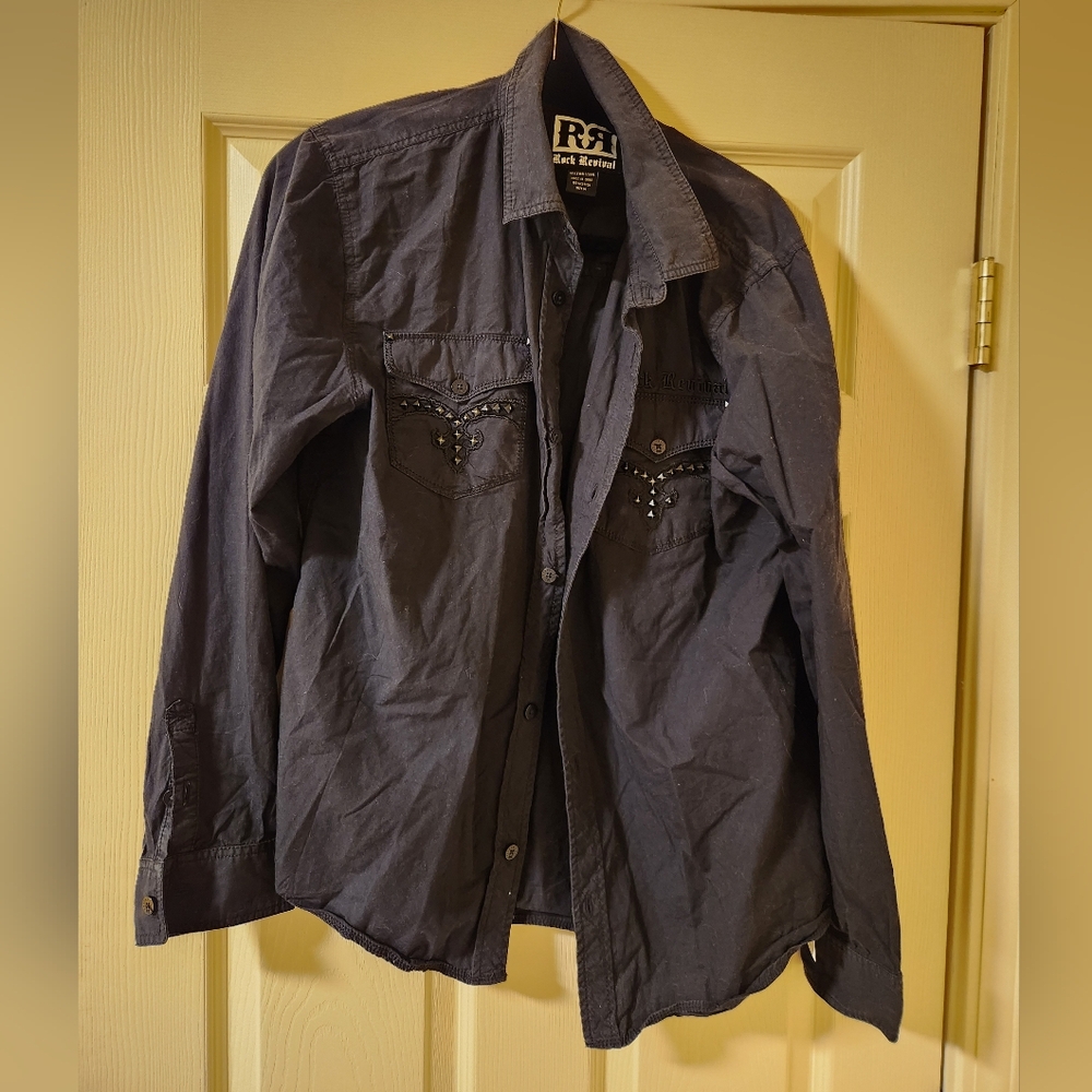 Mens Medium Rock Revival Shirt with Pocket Studs